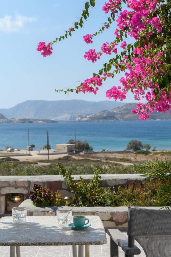 Κalamitsi Rooms & Apartments Kímolos Exteriér fotografie