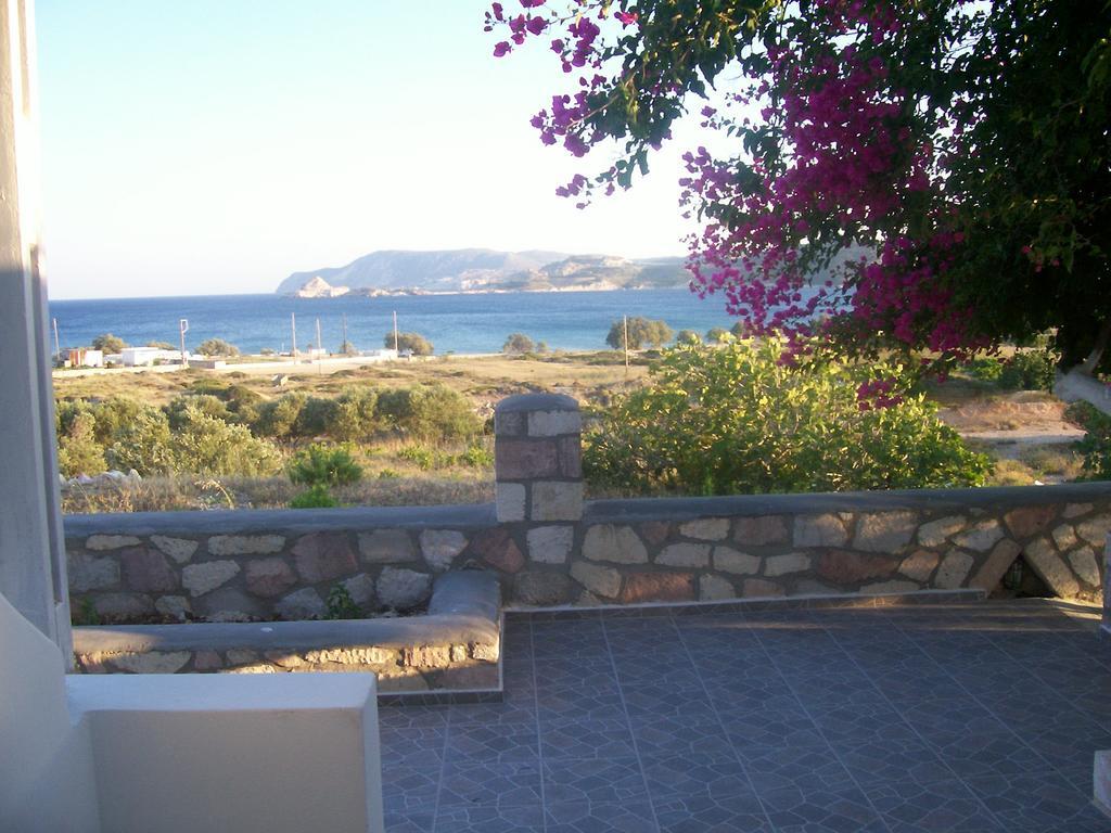Κalamitsi Rooms & Apartments Kímolos Exteriér fotografie