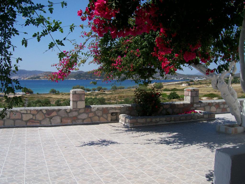 Κalamitsi Rooms & Apartments Kímolos Exteriér fotografie