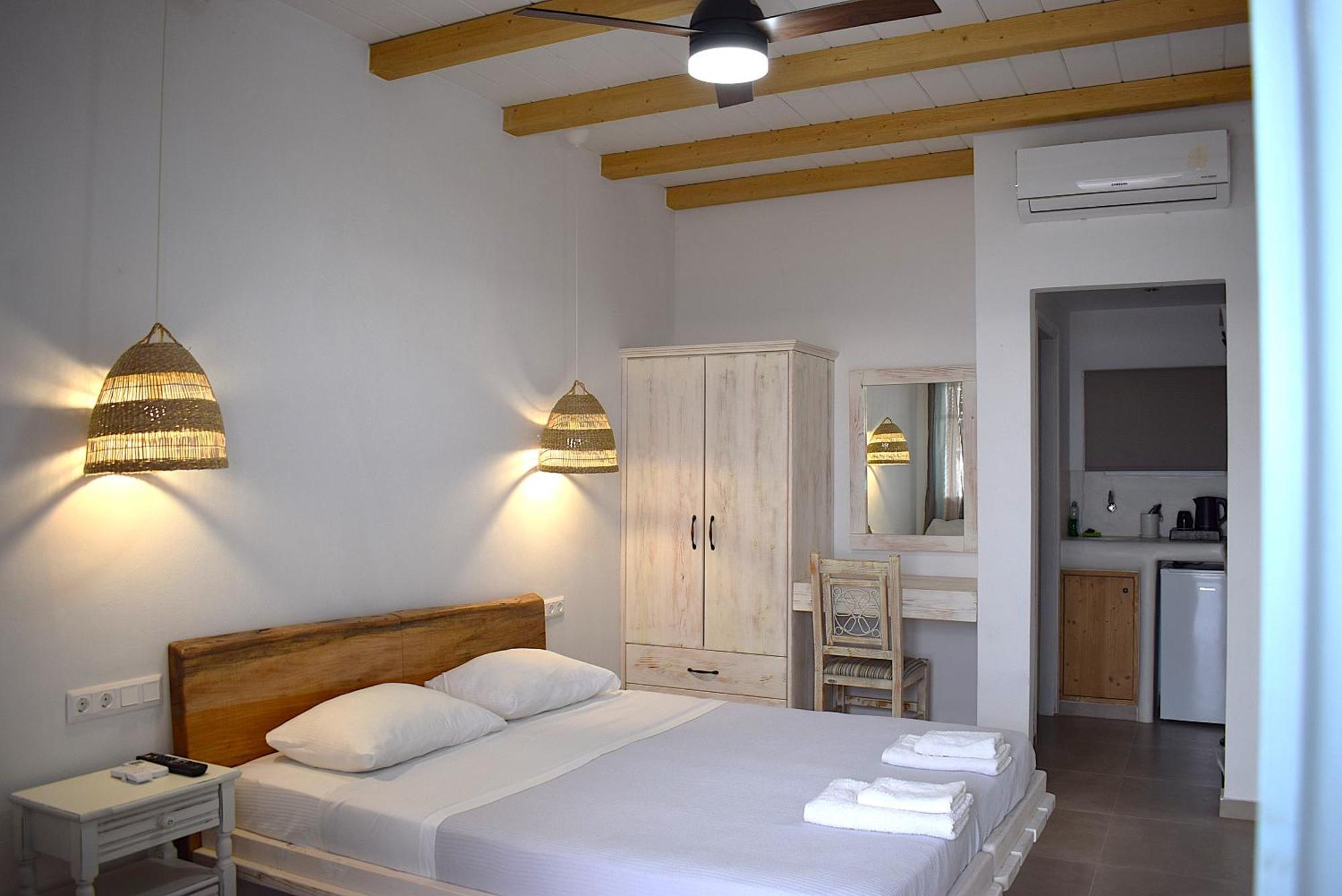Κalamitsi Rooms & Apartments Kímolos Exteriér fotografie